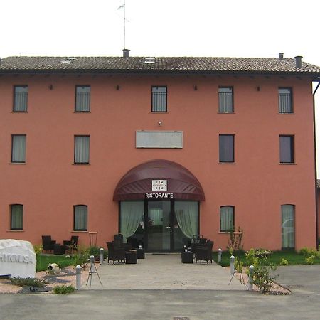 Hotel Hyknusa Reggio nell'Emilia Exterior foto