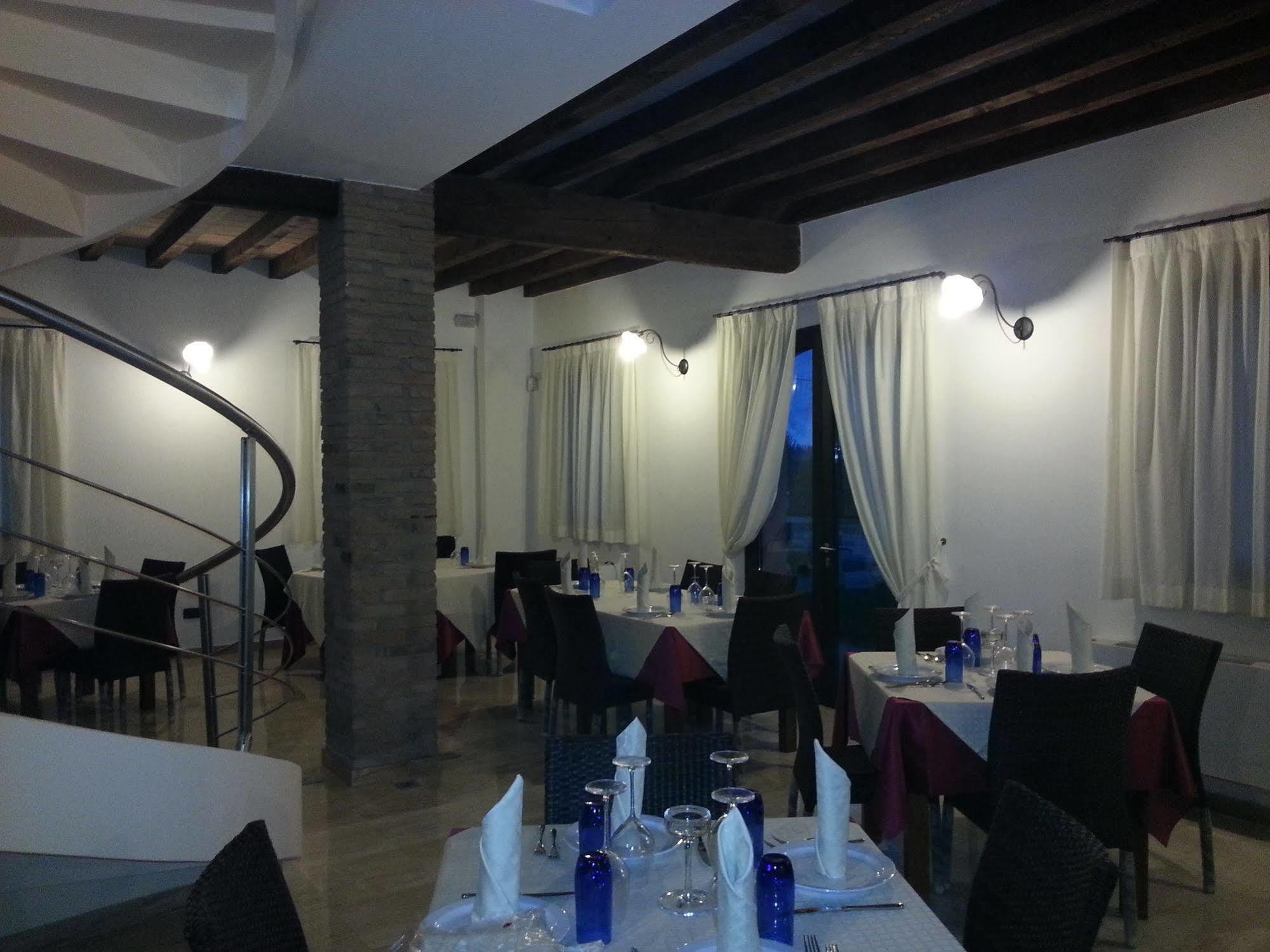 Hotel Hyknusa Reggio nell'Emilia Exterior foto